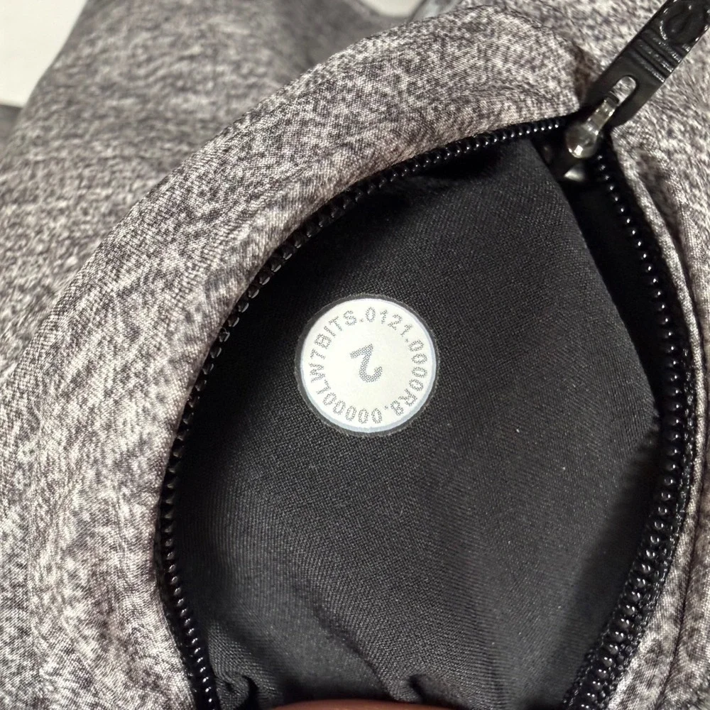 Lululemon Track That Short Heathered Black Gray Space Dye Size 2 Running Gym